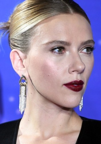 Scarlett Johansson Breast Reduction