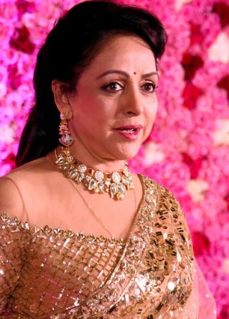 Hema Malini Plastic Surgery