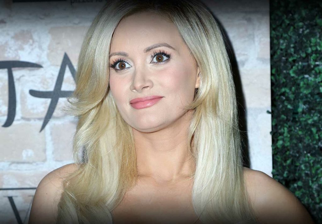 Holly Madison Plastic Surgery Face